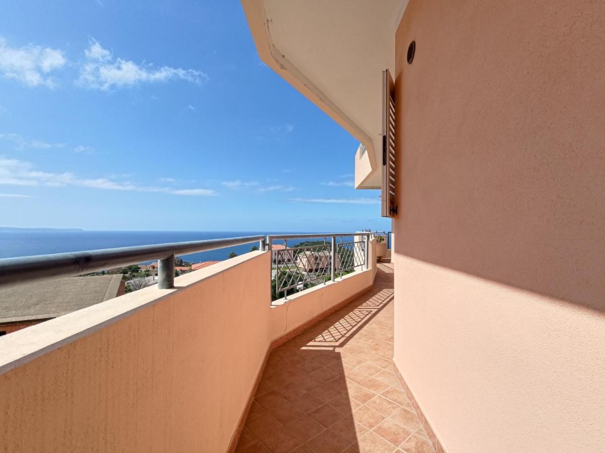 Apartamento Splendida Vista Sul Mare Nebida Exterior foto